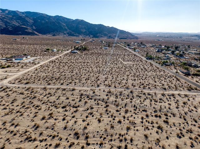 74835 Morning Dr, 29 Palms, CA 92277
