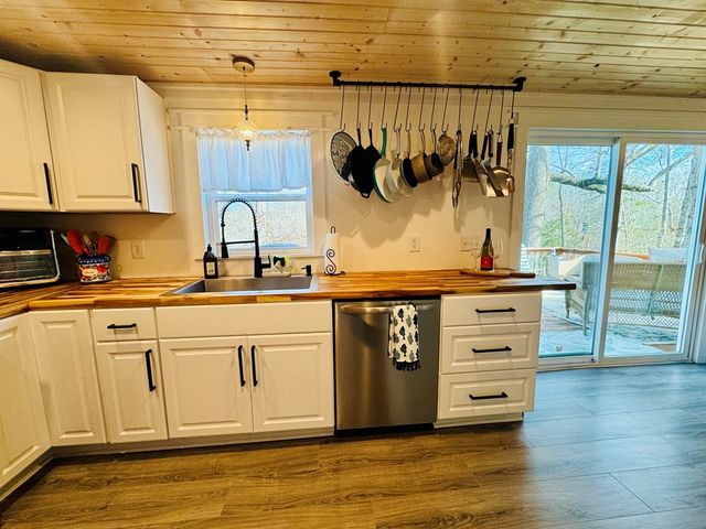 30 Mobleys Bluff Road, Abbeville, SC 29620