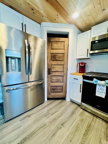 30 Mobleys Bluff Road, Abbeville, SC 29620