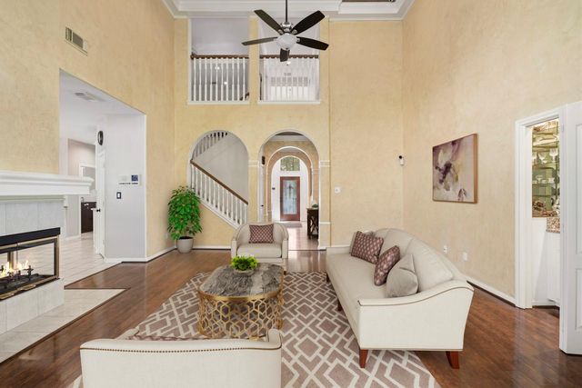 16 Fosters Court, Sugar Land, TX 77479