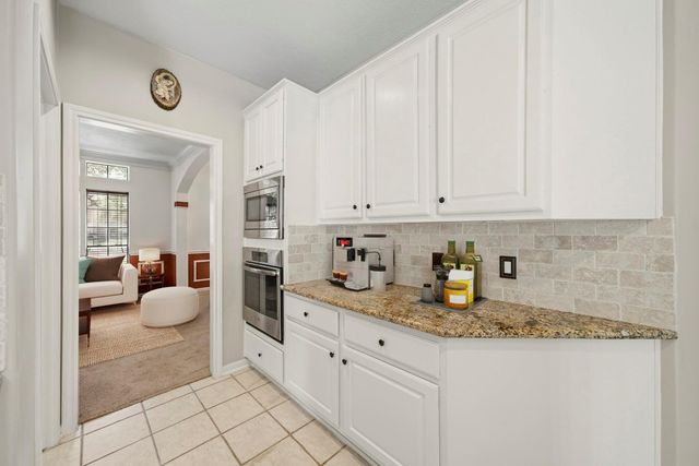 16 Fosters Court, Sugar Land, TX 77479