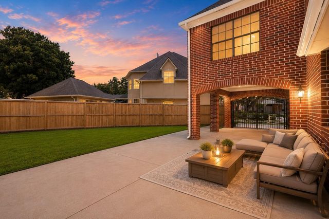 16 Fosters Court, Sugar Land, TX 77479
