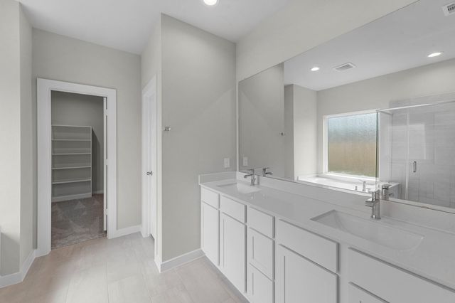 3131 Spitfire Drive, Rosenberg, TX 77471