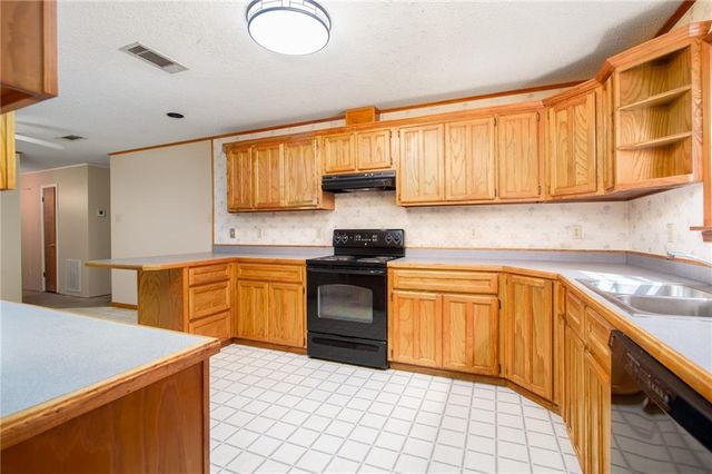 8355 HWY 71 N None, Pineville, LA 71360