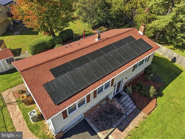 5 MICHELLE CT, Ewing, NJ 08628
