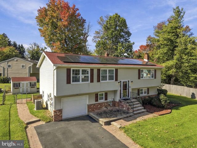 5 MICHELLE CT, Ewing, NJ 08628