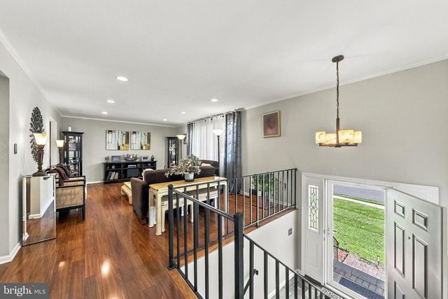 5 MICHELLE CT, Ewing, NJ 08628