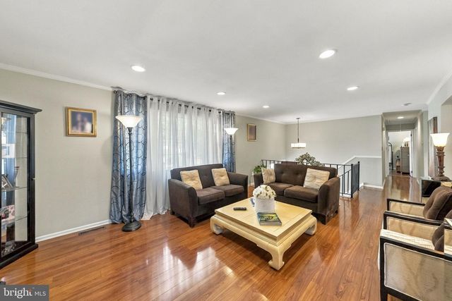 5 MICHELLE CT, Ewing, NJ 08628