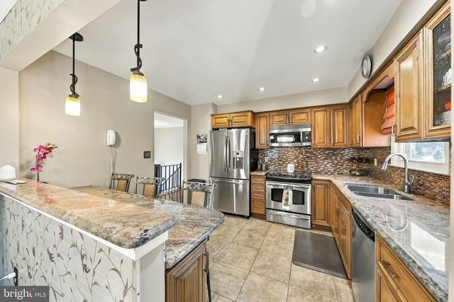5 MICHELLE CT, Ewing, NJ 08628