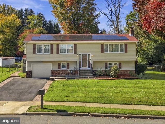 5 MICHELLE CT, Ewing, NJ 08628