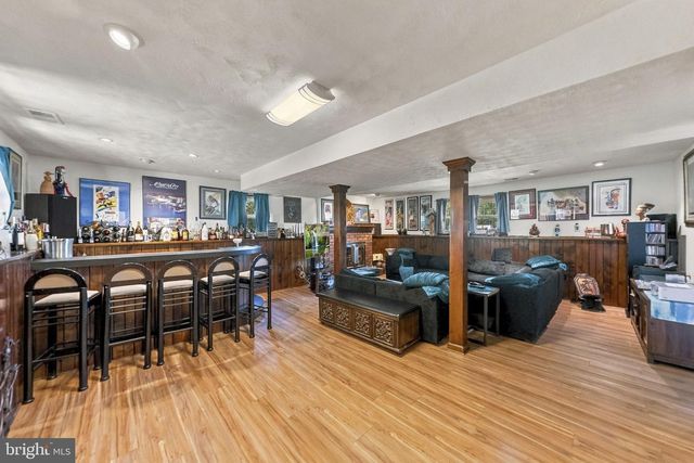 5 MICHELLE CT, Ewing, NJ 08628