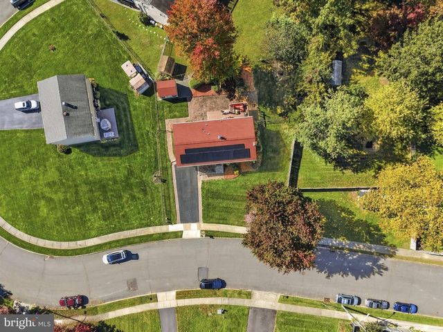 5 MICHELLE CT, Ewing, NJ 08628