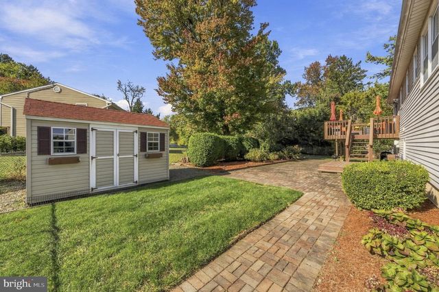 5 MICHELLE CT, Ewing, NJ 08628