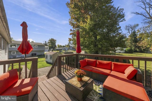 5 MICHELLE CT, Ewing, NJ 08628