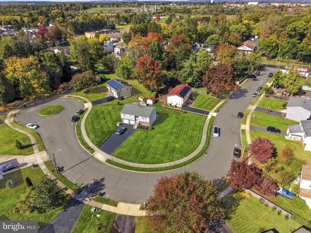 5 MICHELLE CT, Ewing, NJ 08628