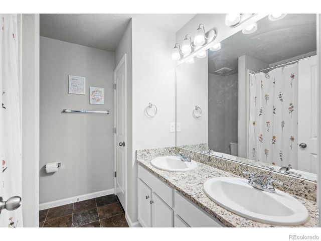 27074 E Archer Avenue, Aurora, CO 80018