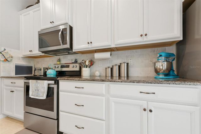 107 PARK PLACE CIRCLE, Palm Coast, FL 32164