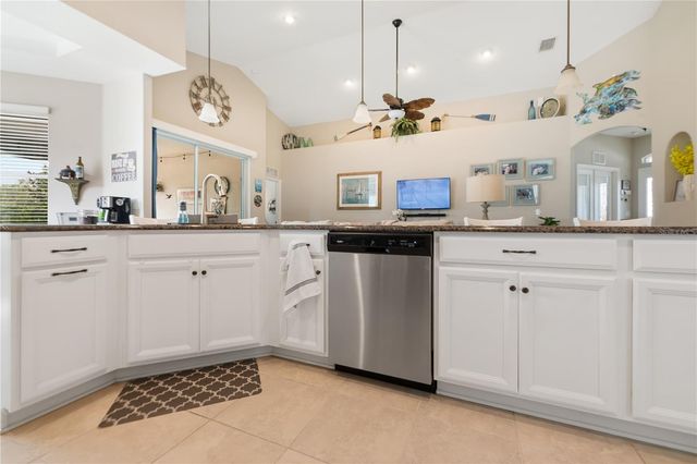 107 PARK PLACE CIRCLE, Palm Coast, FL 32164