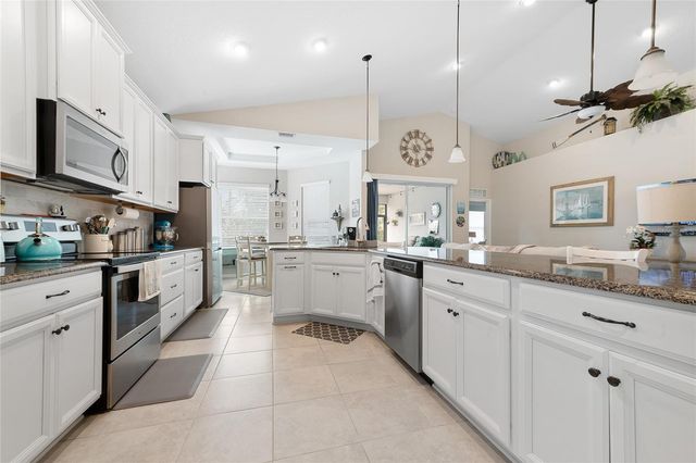 107 PARK PLACE CIRCLE, Palm Coast, FL 32164