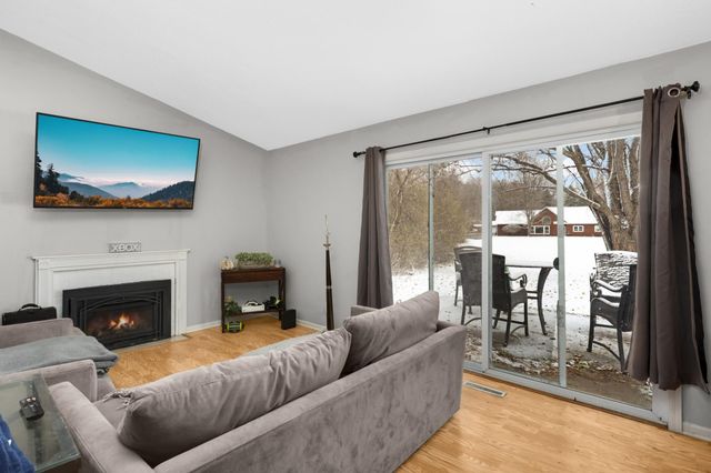 10 Woodpecker Ridge Road, Excelsior, MN 55331