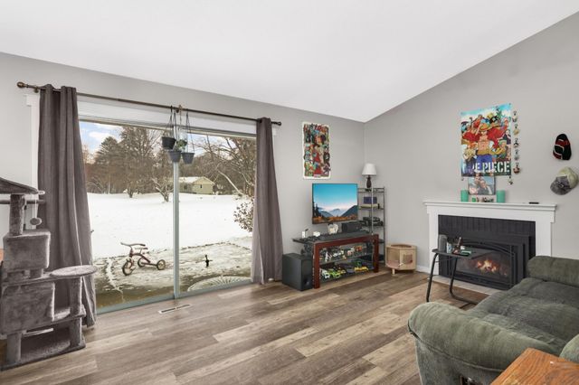 10 Woodpecker Ridge Road, Excelsior, MN 55331