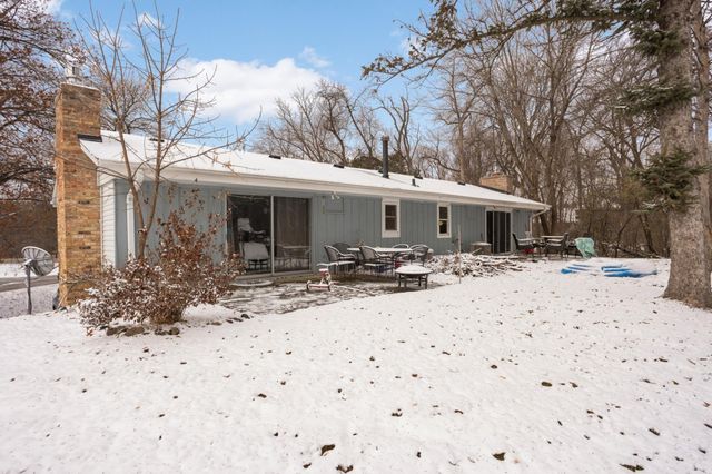 10 Woodpecker Ridge Road, Excelsior, MN 55331