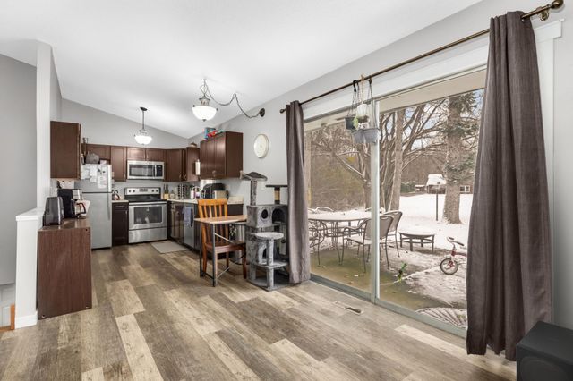 10 Woodpecker Ridge Road, Excelsior, MN 55331