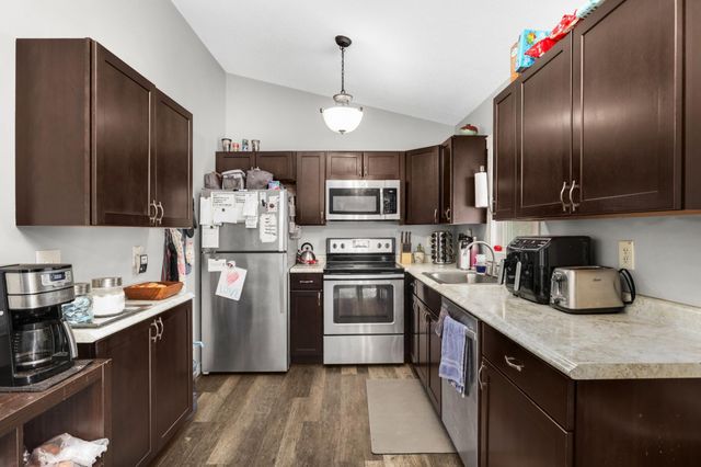 10 Woodpecker Ridge Road, Excelsior, MN 55331