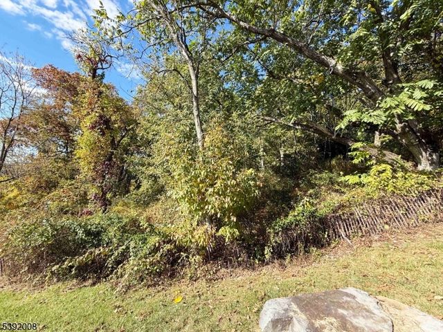 672 Uniontown Rd, Lopatcong Twp., NJ 08865