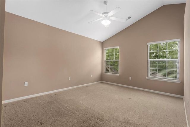 9827 Nieman Place, Overland Park, KS 66214