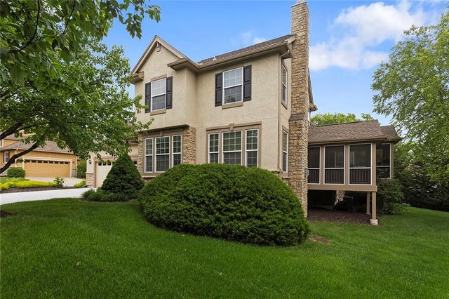 9827 Nieman Place, Overland Park, KS 66214