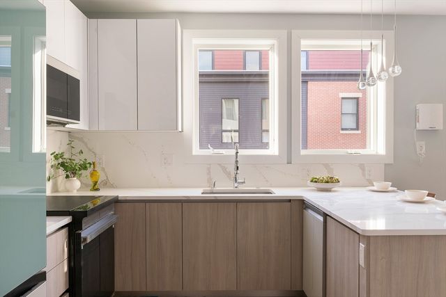 181 Maverick Street PH, Boston, MA 02128