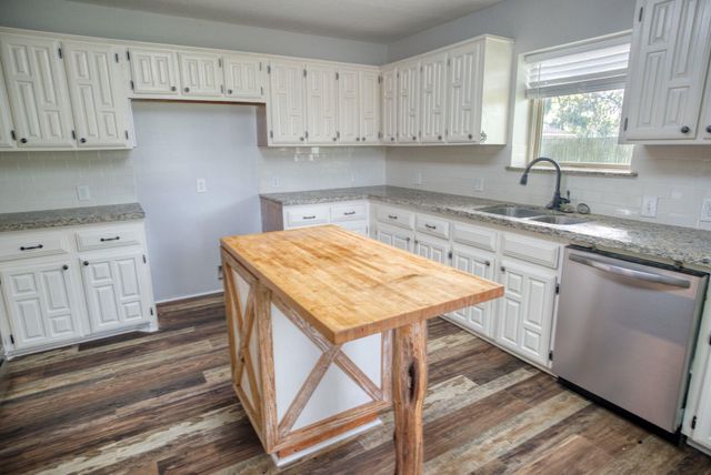 3836 Brazos River Road CR400, Jones Creek, TX 77541