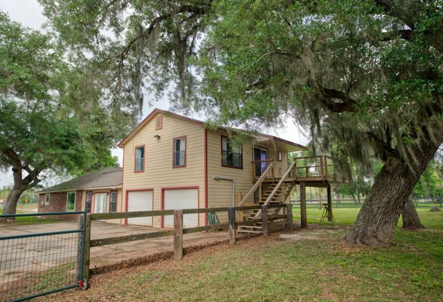 3836 Brazos River Road CR400, Jones Creek, TX 77541