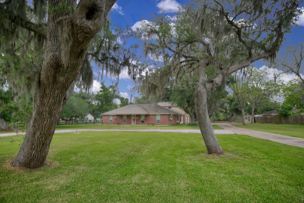 3836 Brazos River Road CR400, Jones Creek, TX 77541
