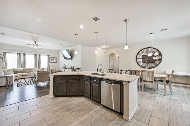 1629 Canchola Lane, League City, TX 77573