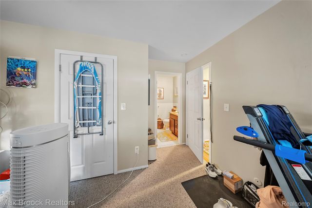 315 Riviera Drive 74, St. Clair Shores, MI 48080