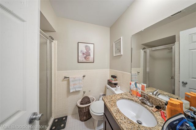 315 Riviera Drive 74, St. Clair Shores, MI 48080