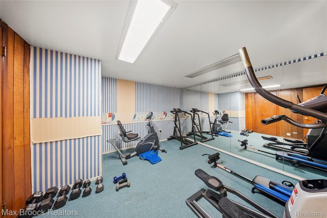 315 Riviera Drive 74, St. Clair Shores, MI 48080