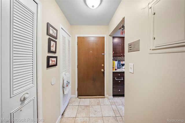 315 Riviera Drive 74, St. Clair Shores, MI 48080