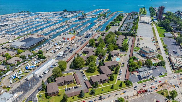 315 Riviera Drive 74, St. Clair Shores, MI 48080