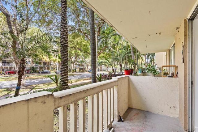 1800 Sans Souci Blvd 106, North Miami, FL 33181