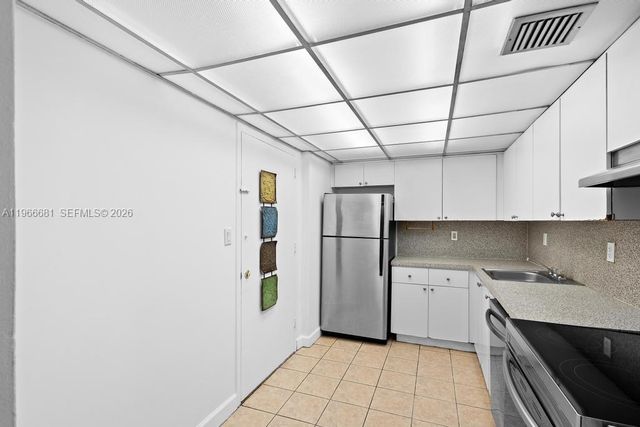 1800 Sans Souci Blvd 106, North Miami, FL 33181