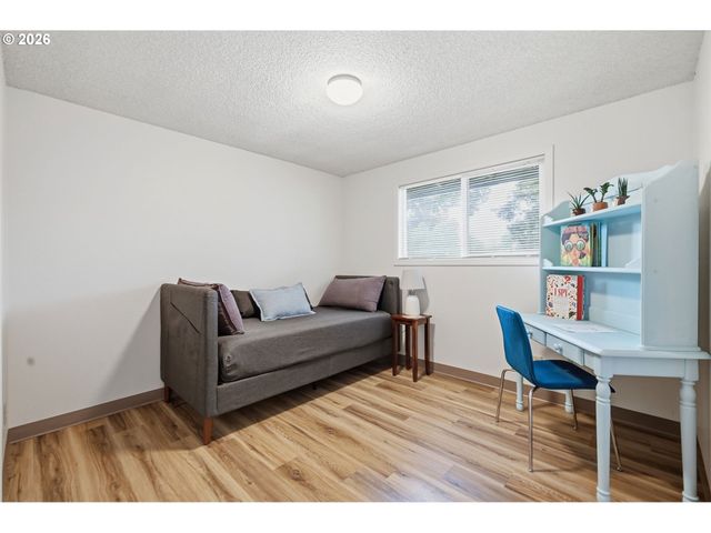 1575 JUHL St, Eugene, OR 97402