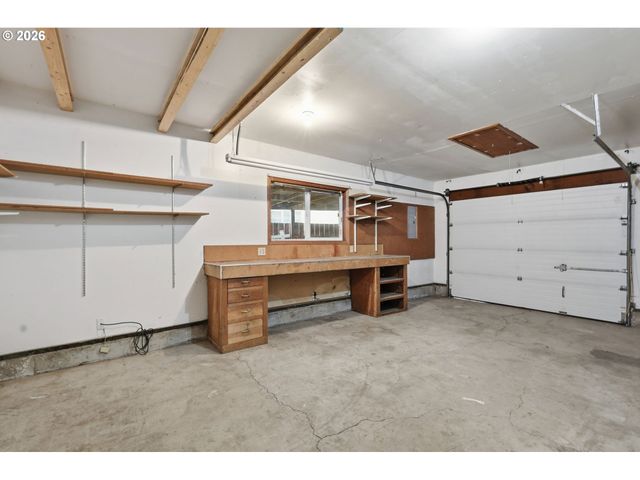 1575 JUHL St, Eugene, OR 97402