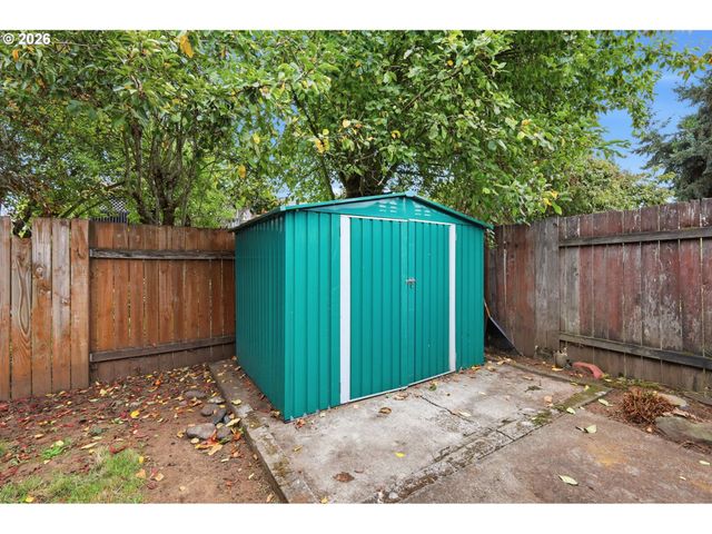 1575 JUHL St, Eugene, OR 97402