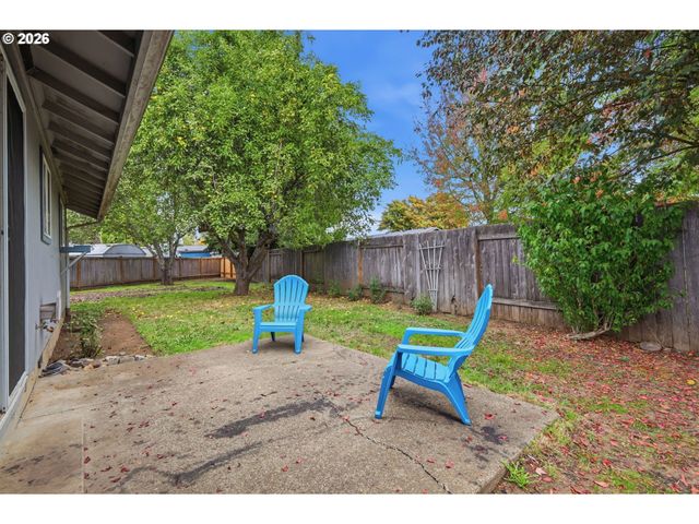 1575 JUHL St, Eugene, OR 97402