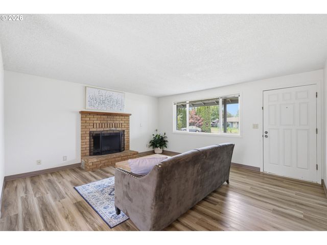 1575 JUHL St, Eugene, OR 97402