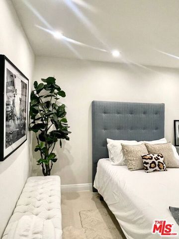 1416 Pandora Avenue, Los Angeles, CA 90024