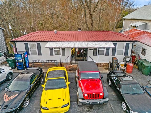 620 National Highway, Thomasville, NC 27360